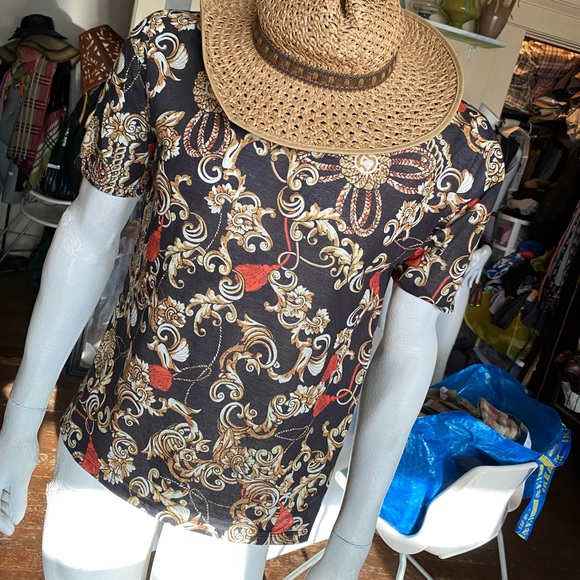 ZARA tee - Picture 1 of 5